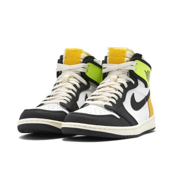 Jordan 1 Retro High Volt Gold White Black Men’s Size 9 Rare OG Colorway Shoe - Picture 1 of 16